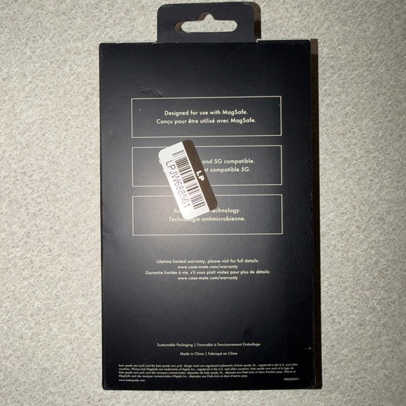 New Kate Spade Protective Case HARDSHELL Magsafe For iPhone 13 Pro Multifloral - Picture 4 of 4